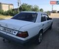 Білий Мерседес Е-Клас, об'ємом двигуна 2.3 л та пробігом 500 тис. км за 2200 $, фото 12 на Automoto.ua