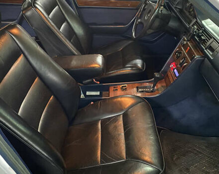 Белый Мерседес Е-Класс, объемом двигателя 2 л и пробегом 467 тыс. км за 3500 $, фото 30 на Automoto.ua