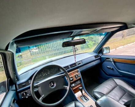 Белый Мерседес Е-Класс, объемом двигателя 2 л и пробегом 467 тыс. км за 3500 $, фото 19 на Automoto.ua