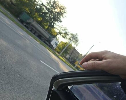 Білий Мерседес Е-Клас, об'ємом двигуна 2 л та пробігом 171 тис. км за 2500 $, фото 3 на Automoto.ua