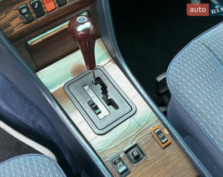 Белый Мерседес Е-Класс, объемом двигателя 2.6 л и пробегом 476 тыс. км за 5700 $, фото 11 на Automoto.ua