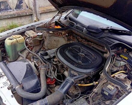 Белый Мерседес Е-Класс, объемом двигателя 2.3 л и пробегом 389 тыс. км за 1400 $, фото 1 на Automoto.ua