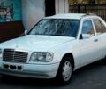 Белый Мерседес Е-Класс, объемом двигателя 2 л и пробегом 216 тыс. км за 3100 $, фото 1 на Automoto.ua