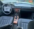 Білий Мерседес Е-Клас, об'ємом двигуна 3 л та пробігом 320 тис. км за 1600 $, фото 6 на Automoto.ua