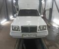 Білий Мерседес Е-Клас, об'ємом двигуна 3 л та пробігом 300 тис. км за 2500 $, фото 1 на Automoto.ua