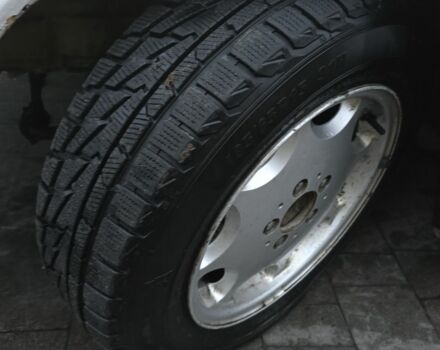 Белый Мерседес Е-Класс, объемом двигателя 2 л и пробегом 357 тыс. км за 1700 $, фото 14 на Automoto.ua