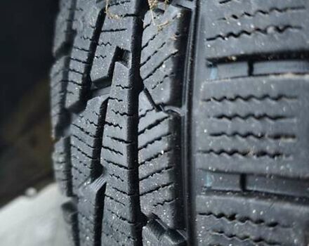 Белый Мерседес Е-Класс, объемом двигателя 2 л и пробегом 357 тыс. км за 1700 $, фото 14 на Automoto.ua