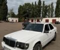 Белый Мерседес Е-Класс, объемом двигателя 0 л и пробегом 300 тыс. км за 1300 $, фото 1 на Automoto.ua