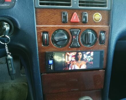 Білий Мерседес Е-Клас, об'ємом двигуна 2.3 л та пробігом 252 тис. км за 7500 $, фото 9 на Automoto.ua