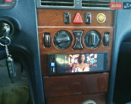 Білий Мерседес Е-Клас, об'ємом двигуна 2.3 л та пробігом 252 тис. км за 7500 $, фото 7 на Automoto.ua