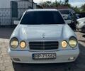 Мерседес Е-Класс 1998 в Николаеве на Automoto.ua Белый Мерседес Е-Класс, объемом двигателя 2.2 л и пробегом 300 тыс. км за 2199 $, фото 1 на Automoto.ua