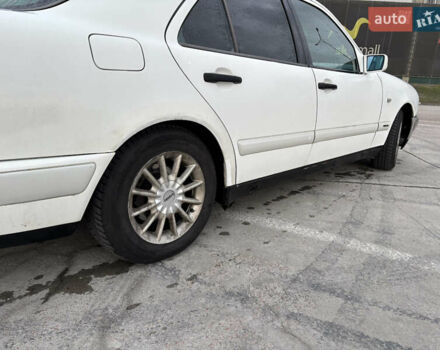 Білий Мерседес Е-Клас, об'ємом двигуна 2.16 л та пробігом 470 тис. км за 3000 $, фото 11 на Automoto.ua