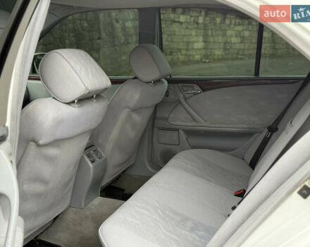 Белый Мерседес Е-Класс, объемом двигателя 3.22 л и пробегом 338 тыс. км за 4300 $, фото 15 на Automoto.ua