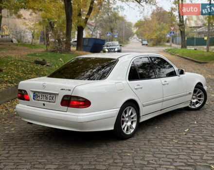 Белый Мерседес Е-Класс, объемом двигателя 3.22 л и пробегом 338 тыс. км за 4300 $, фото 11 на Automoto.ua