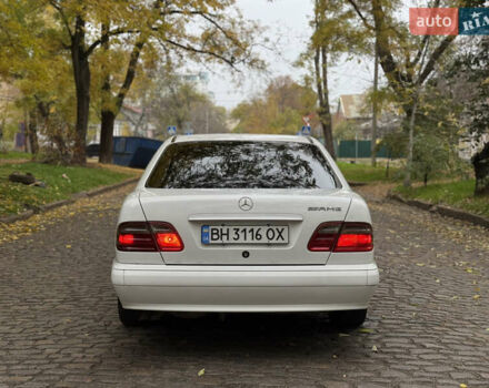 Белый Мерседес Е-Класс, объемом двигателя 3.22 л и пробегом 338 тыс. км за 4300 $, фото 10 на Automoto.ua