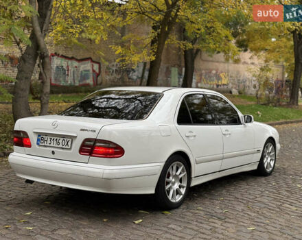 Белый Мерседес Е-Класс, объемом двигателя 3.22 л и пробегом 338 тыс. км за 4300 $, фото 32 на Automoto.ua
