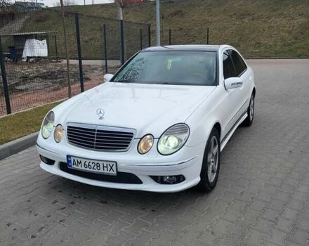 Белый Мерседес Е-Класс, объемом двигателя 2.15 л и пробегом 433 тыс. км за 6900 $, фото 1 на Automoto.ua