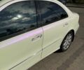 Білий Мерседес Е-Клас, об'ємом двигуна 5.5 л та пробігом 173 тис. км за 15000 $, фото 10 на Automoto.ua
