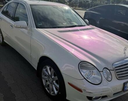 Білий Мерседес Е-Клас, об'ємом двигуна 5.5 л та пробігом 173 тис. км за 15000 $, фото 4 на Automoto.ua