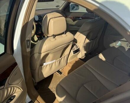 Білий Мерседес Е-Клас, об'ємом двигуна 5.5 л та пробігом 173 тис. км за 15000 $, фото 44 на Automoto.ua