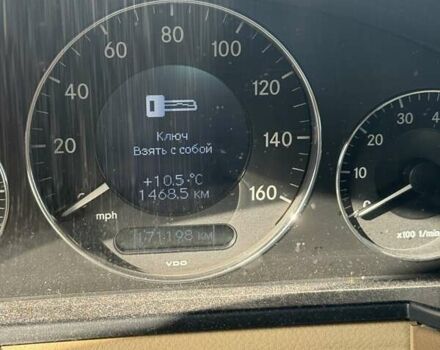 Білий Мерседес Е-Клас, об'ємом двигуна 5.5 л та пробігом 173 тис. км за 15000 $, фото 61 на Automoto.ua