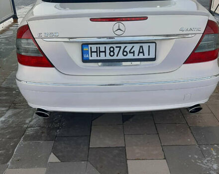 Белый Мерседес Е-Класс, объемом двигателя 3.5 л и пробегом 223 тыс. км за 10500 $, фото 15 на Automoto.ua