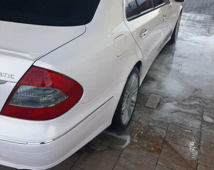 Белый Мерседес Е-Класс, объемом двигателя 3.5 л и пробегом 223 тыс. км за 10500 $, фото 20 на Automoto.ua