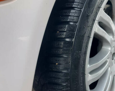 Белый Мерседес Е-Класс, объемом двигателя 3.5 л и пробегом 223 тыс. км за 10500 $, фото 19 на Automoto.ua