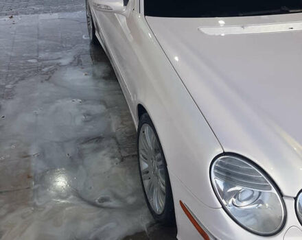 Белый Мерседес Е-Класс, объемом двигателя 3.5 л и пробегом 223 тыс. км за 10500 $, фото 14 на Automoto.ua