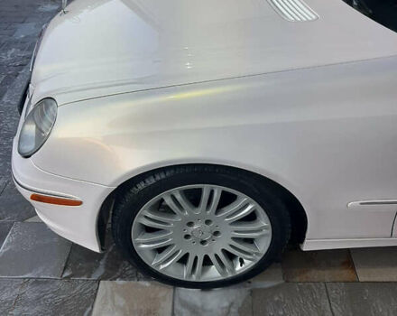 Белый Мерседес Е-Класс, объемом двигателя 3.5 л и пробегом 223 тыс. км за 10500 $, фото 13 на Automoto.ua