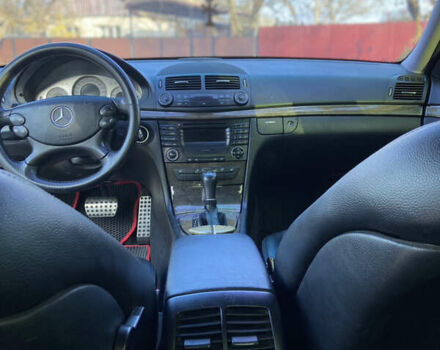 Белый Мерседес Е-Класс, объемом двигателя 2.2 л и пробегом 330 тыс. км за 8300 $, фото 17 на Automoto.ua