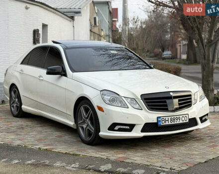 Белый Мерседес Е-Класс, объемом двигателя 5.5 л и пробегом 184 тыс. км за 13900 $, фото 2 на Automoto.ua