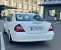 Белый Мерседес Е-Класс, объемом двигателя 2.1 л и пробегом 293 тыс. км за 12500 $, фото 10 на Automoto.ua