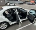 Белый Мерседес Е-Класс, объемом двигателя 2.1 л и пробегом 293 тыс. км за 12500 $, фото 19 на Automoto.ua