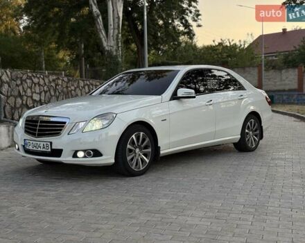 Мерседес Е-Клас 2010 у Запоріжжя на Automoto.ua Білий Мерседес Е-Клас, об'ємом двигуна 2.2 л та пробігом 254 тис. км за 13200 $, фото 16 на Automoto.ua