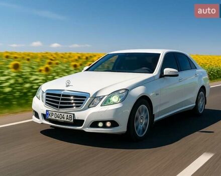 Мерседес Е-Клас 2010 у Запоріжжя на Automoto.ua Білий Мерседес Е-Клас, об'ємом двигуна 2.2 л та пробігом 254 тис. км за 13200 $, фото 14 на Automoto.ua