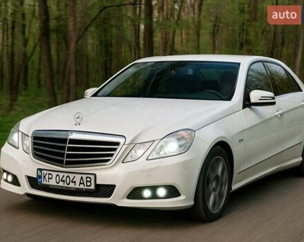 Мерседес Е-Клас 2010 у Запоріжжя на Automoto.ua Білий Мерседес Е-Клас, об'ємом двигуна 2.2 л та пробігом 254 тис. км за 13200 $, фото 15 на Automoto.ua