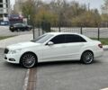 Белый Мерседес Е-Класс, объемом двигателя 3.5 л и пробегом 255 тыс. км за 13000 $, фото 1 на Automoto.ua