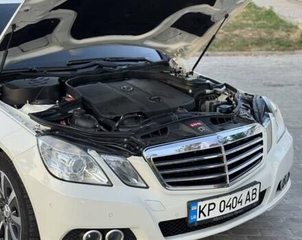 Мерседес Е-Клас 2010 у Запоріжжя на Automoto.ua Білий Мерседес Е-Клас, об'ємом двигуна 2.2 л та пробігом 254 тис. км за 13200 $, фото 18 на Automoto.ua