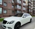 Білий Мерседес Е-Клас, об'ємом двигуна 2.1 л та пробігом 350 тис. км за 9800 $, фото 1 на Automoto.ua