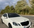Білий Мерседес Е-Клас, об'ємом двигуна 2.1 л та пробігом 370 тис. км за 9800 $, фото 1 на Automoto.ua