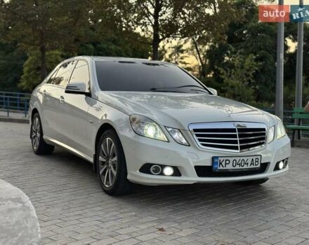 Мерседес Е-Клас 2010 у Запоріжжя на Automoto.ua Білий Мерседес Е-Клас, об'ємом двигуна 2.2 л та пробігом 254 тис. км за 13200 $, фото 9 на Automoto.ua