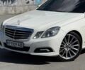 Белый Мерседес Е-Класс, объемом двигателя 3.5 л и пробегом 230 тыс. км за 11536 $, фото 1 на Automoto.ua