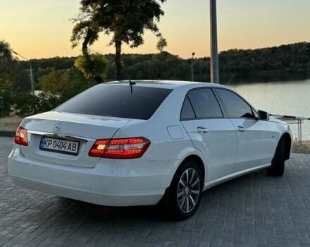 Мерседес Е-Клас 2010 у Запоріжжя на Automoto.ua Білий Мерседес Е-Клас, об'ємом двигуна 2.2 л та пробігом 254 тис. км за 13200 $, фото 5 на Automoto.ua