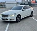 Белый Мерседес Е-Класс, объемом двигателя 2.1 л и пробегом 225 тыс. км за 13700 $, фото 1 на Automoto.ua