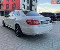 Белый Мерседес Е-Класс, объемом двигателя 2.99 л и пробегом 343 тыс. км за 14000 $, фото 15 на Automoto.ua