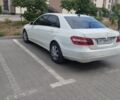 Білий Мерседес Е-Клас, об'ємом двигуна 2.1 л та пробігом 518 тис. км за 9399 $, фото 2 на Automoto.ua