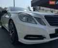 Белый Мерседес Е-Класс, объемом двигателя 2.2 л и пробегом 150 тыс. км за 14999 $, фото 2 на Automoto.ua