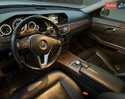 Белый Мерседес Е-Класс, объемом двигателя 2.14 л и пробегом 283 тыс. км за 13900 $, фото 43 на Automoto.ua