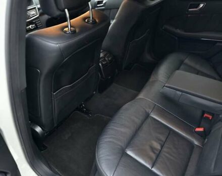 Білий Мерседес Е-Клас, об'ємом двигуна 2.14 л та пробігом 288 тис. км за 10800 $, фото 17 на Automoto.ua